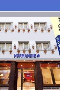 Hotel Central Normandie 시체스 외부 사진